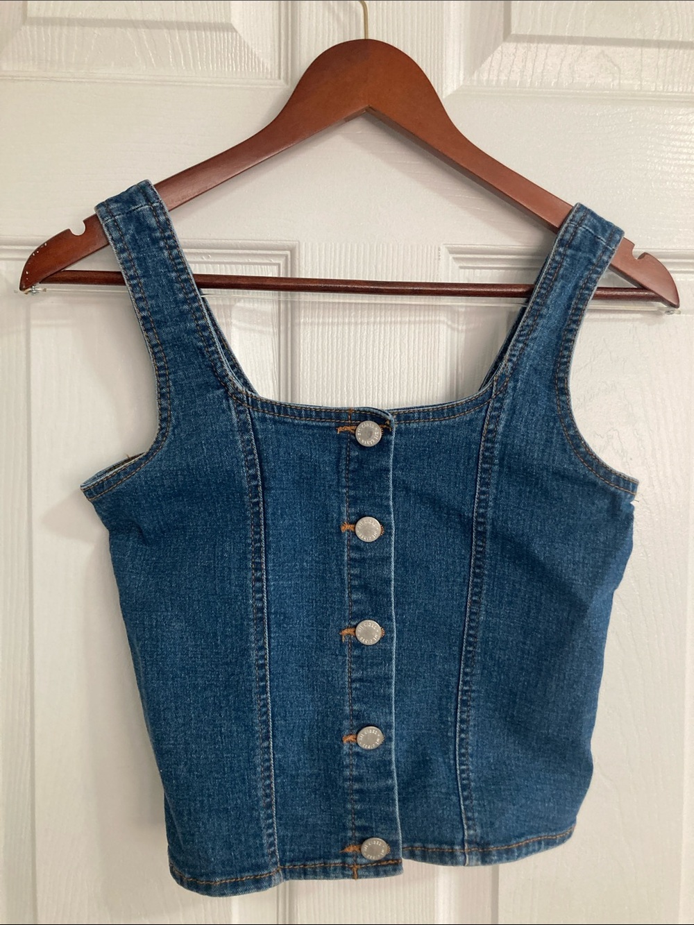 Denim Button-Front Tank Top - Blue